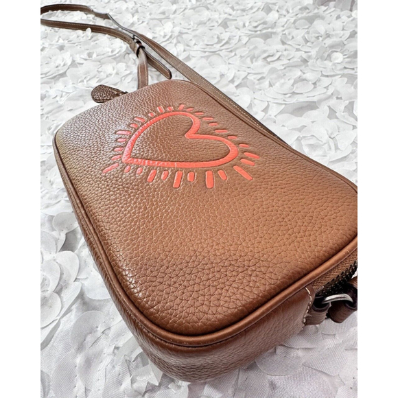 Coach X Keith Haring Collaboration Graffiti Heart Cognac Brown Crossbody F13687 - Picture 7 of 16